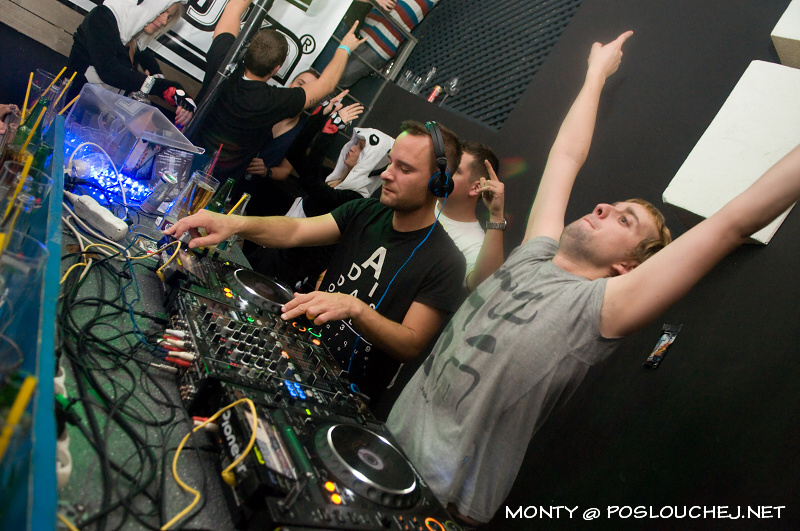 CIRCUS WITH GREGOR TRESHER - Pátek 12. 10. 2012